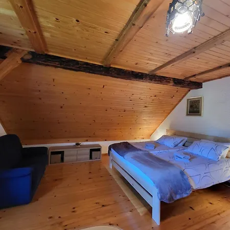 Jurcek Hébergement de vacances Kotlje